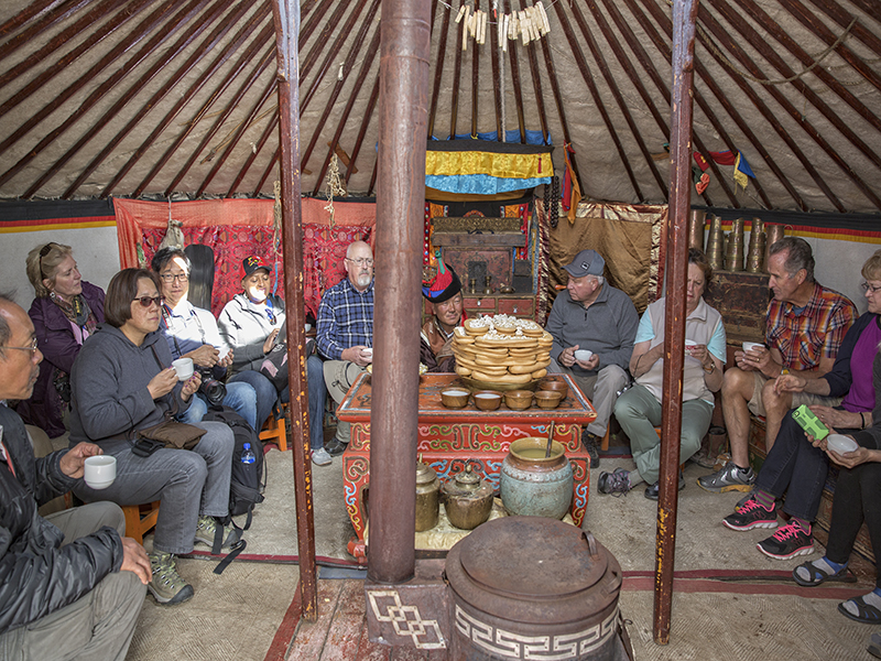 mongolia food and drinks 